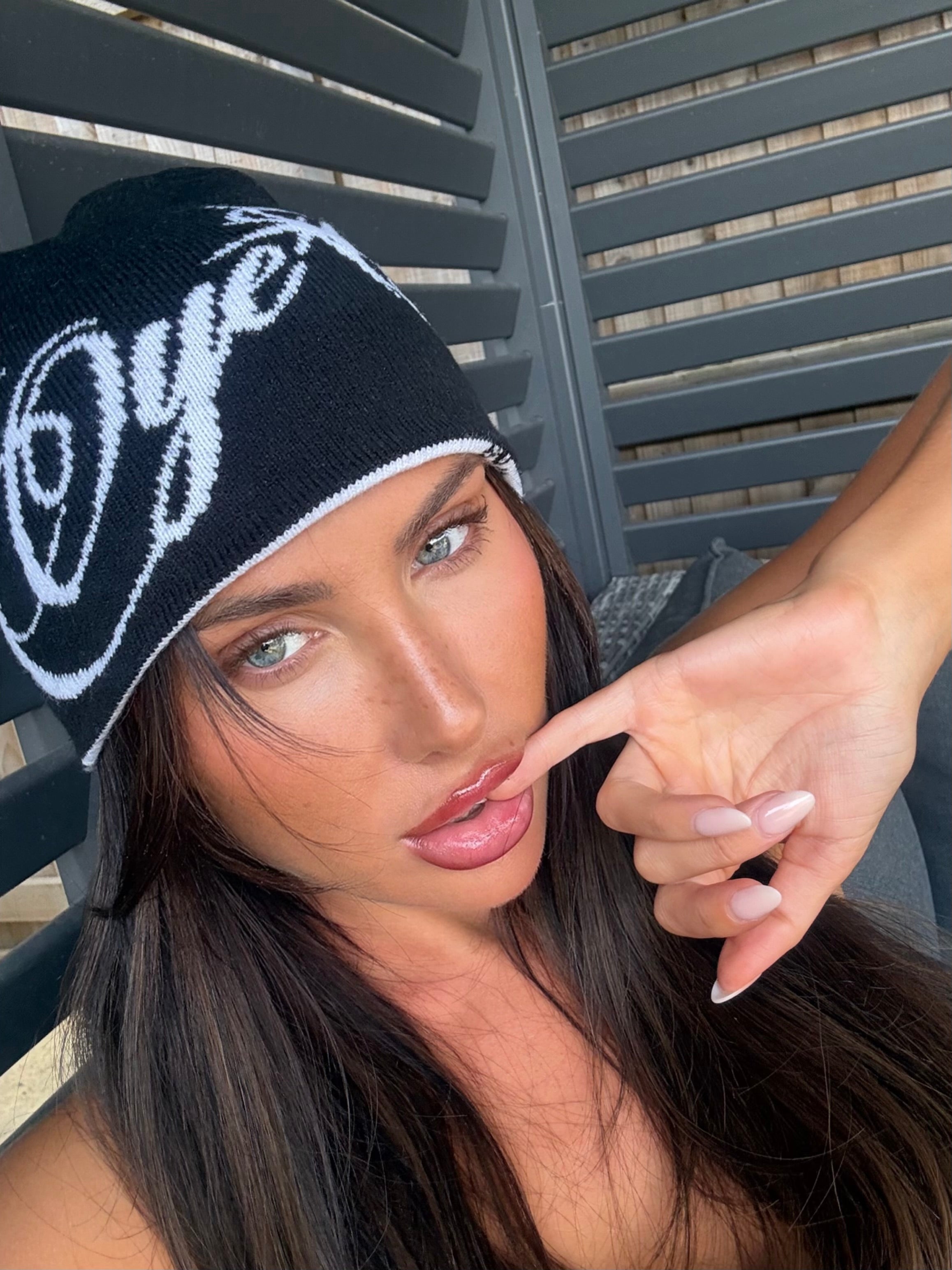 OYE REVERSIBLE BEANIE