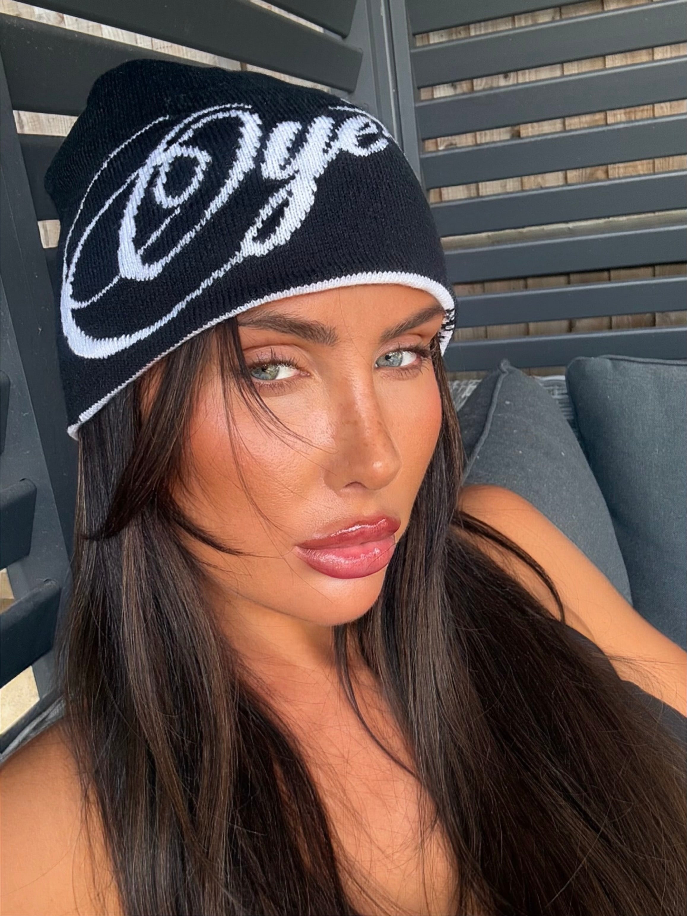 OYE REVERSIBLE BEANIE