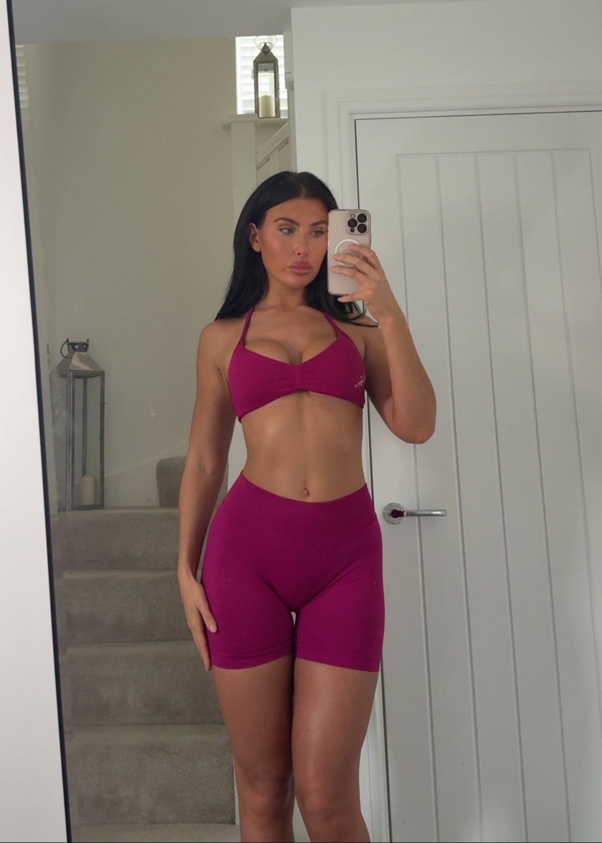 Form Sports Bra - Raspberry