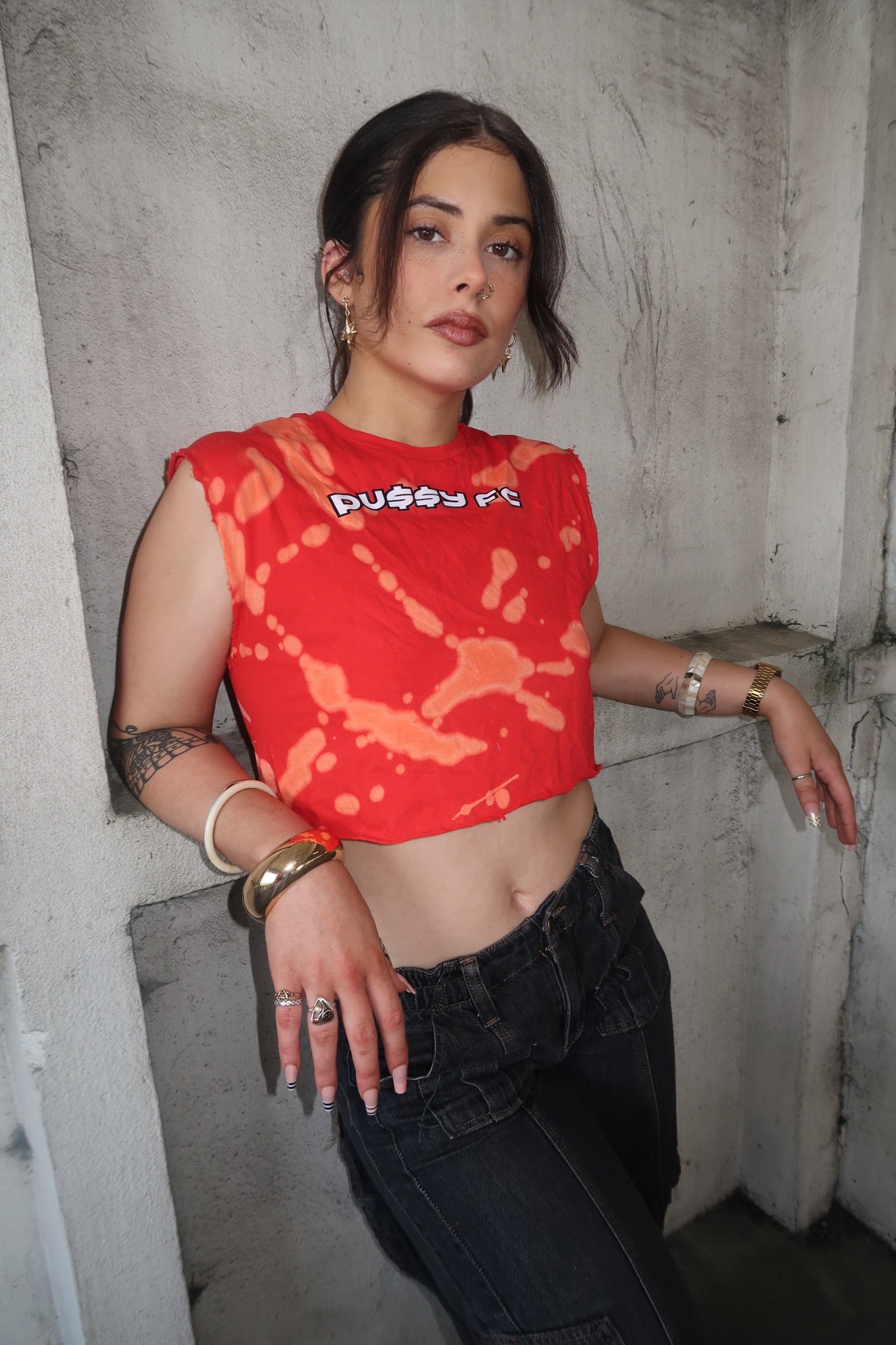 OYE REWORKED FC™ RED TEE BLEACHED