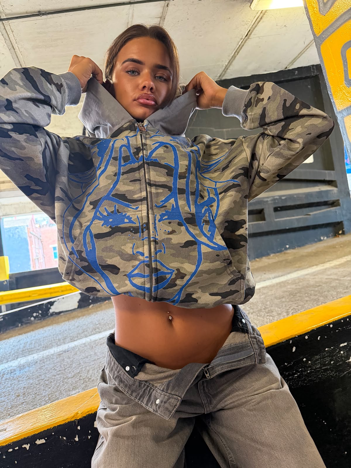 CAMO KITTY ZIP UP